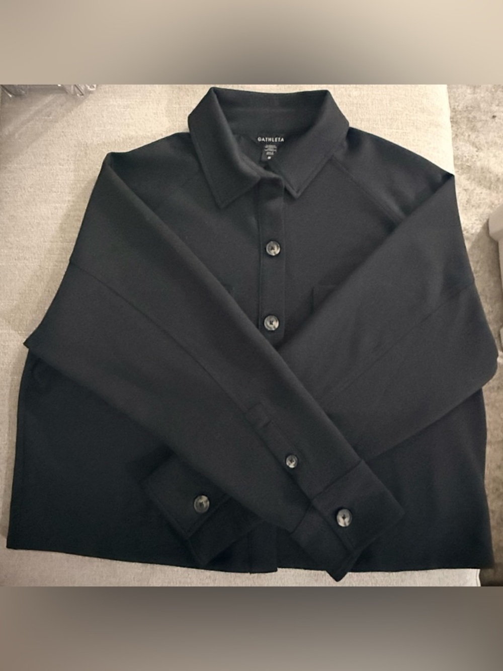 Athleta Allure Shirt Jacket
Womens Crop Long Sleeve Button Front - Picture 6 of 14